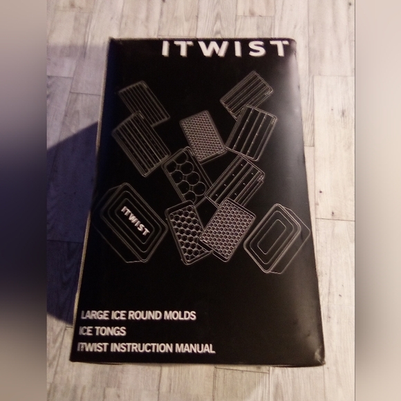 Itwist ice trays - Picture 1 of 4